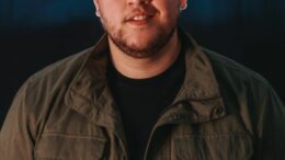 Henry Crespo debuta como solista con la canción «Te adoramos»