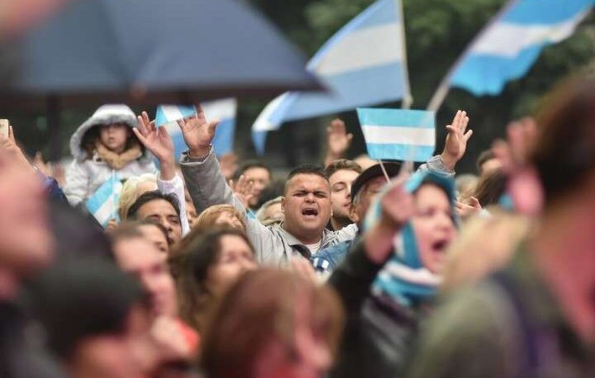Nuevo proyecto: Día nacional de oración en Argentina
