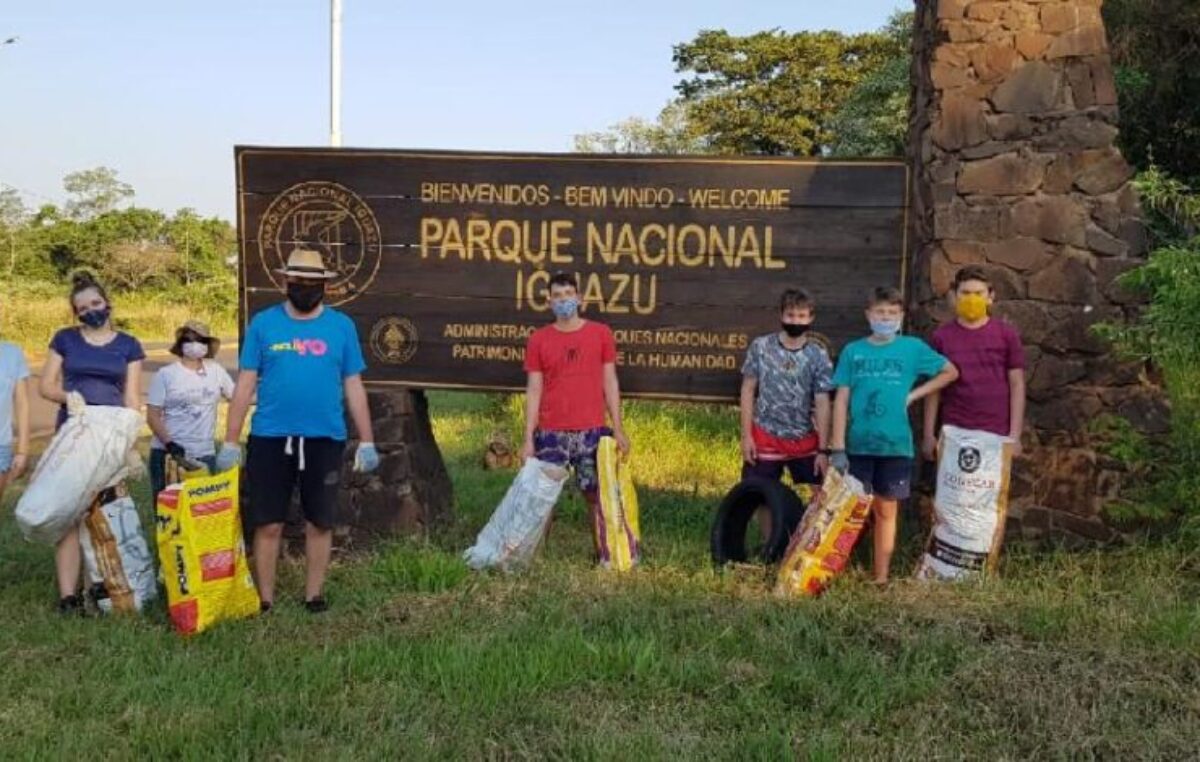 Jóvenes realizaron una jornada para cuidar el Medio Ambiente