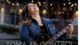 Martha Sandoval presenta   «Toma el Control»