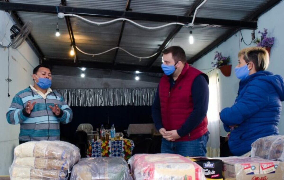 Salario para trabajadores de comedores y merenderos: la propuesta de un diputado evangélico