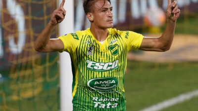 De no volver a jugar al milagro: la historia de fe del delantero estrella de Defensa y Justicia
