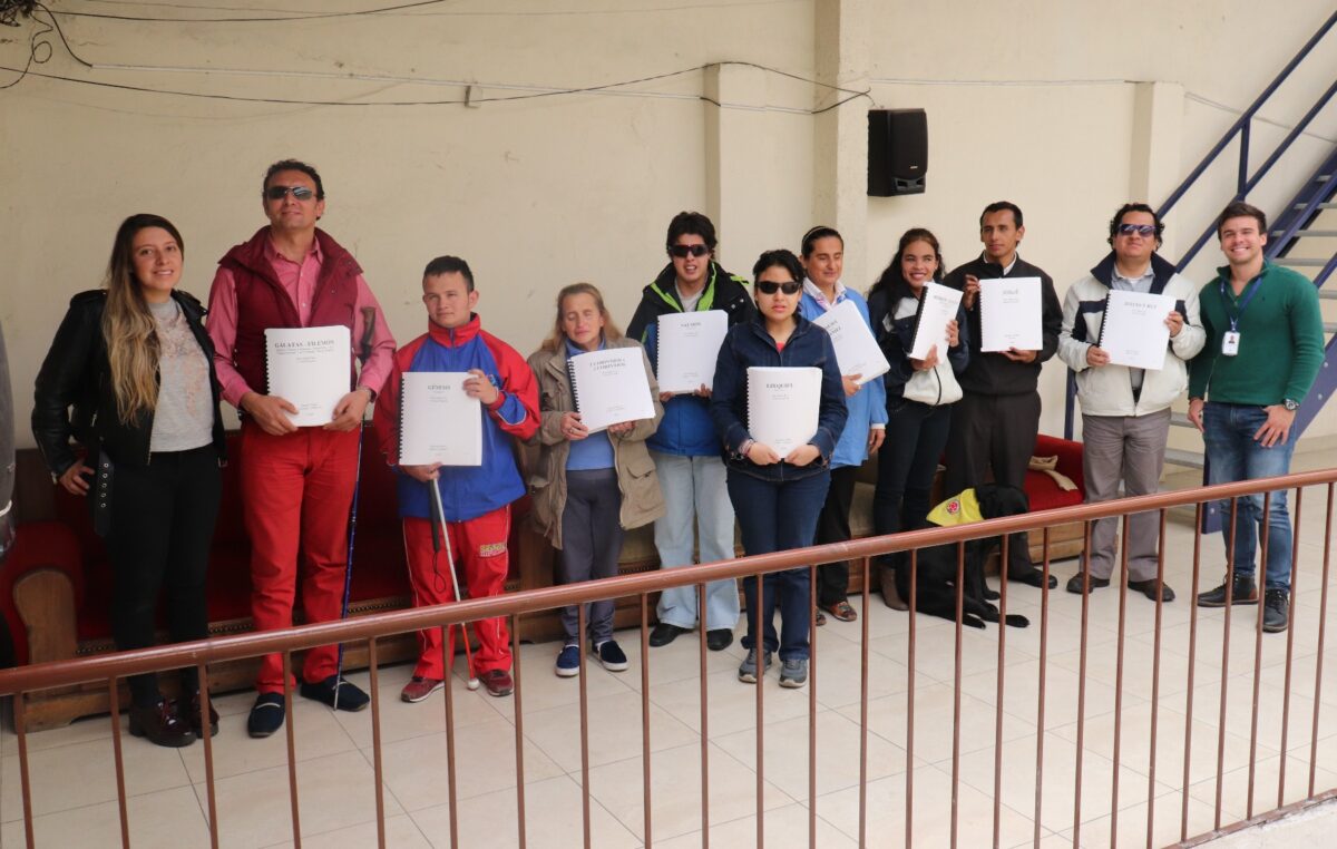 Sociedad Bíblica de Brasil donará 2.000 Biblias braille a personas con discapacidad visual