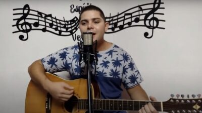 Martín Andrada, artista Olavarriense, presenta «Me deleito»