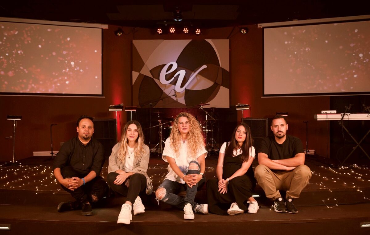 Esperanza de Vida anuncia su regreso y nueva música