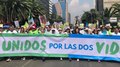 Marcha a favor de los no nacidos en México