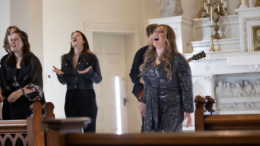 La inigualable y carismática, Verónica Ortega, conmueve con su voz y corazón; en su nuevo tema «Sería Nada»