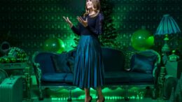 Patty Gleason conmueve los corazones con su tema navideño, «Llegó El Rey»