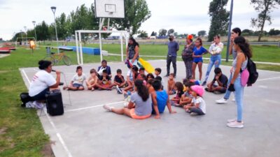 La Iglesia «Dios de lo imposible» realizó el cierre de su hora feliz al aire libre￼
