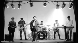 SCIMA presentó su canción “ELLA” la cual habla del abuso sexual infantil.