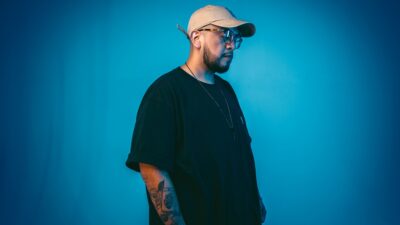 Con álbum bilingüe Edward Rivera declara «Amén, amén»