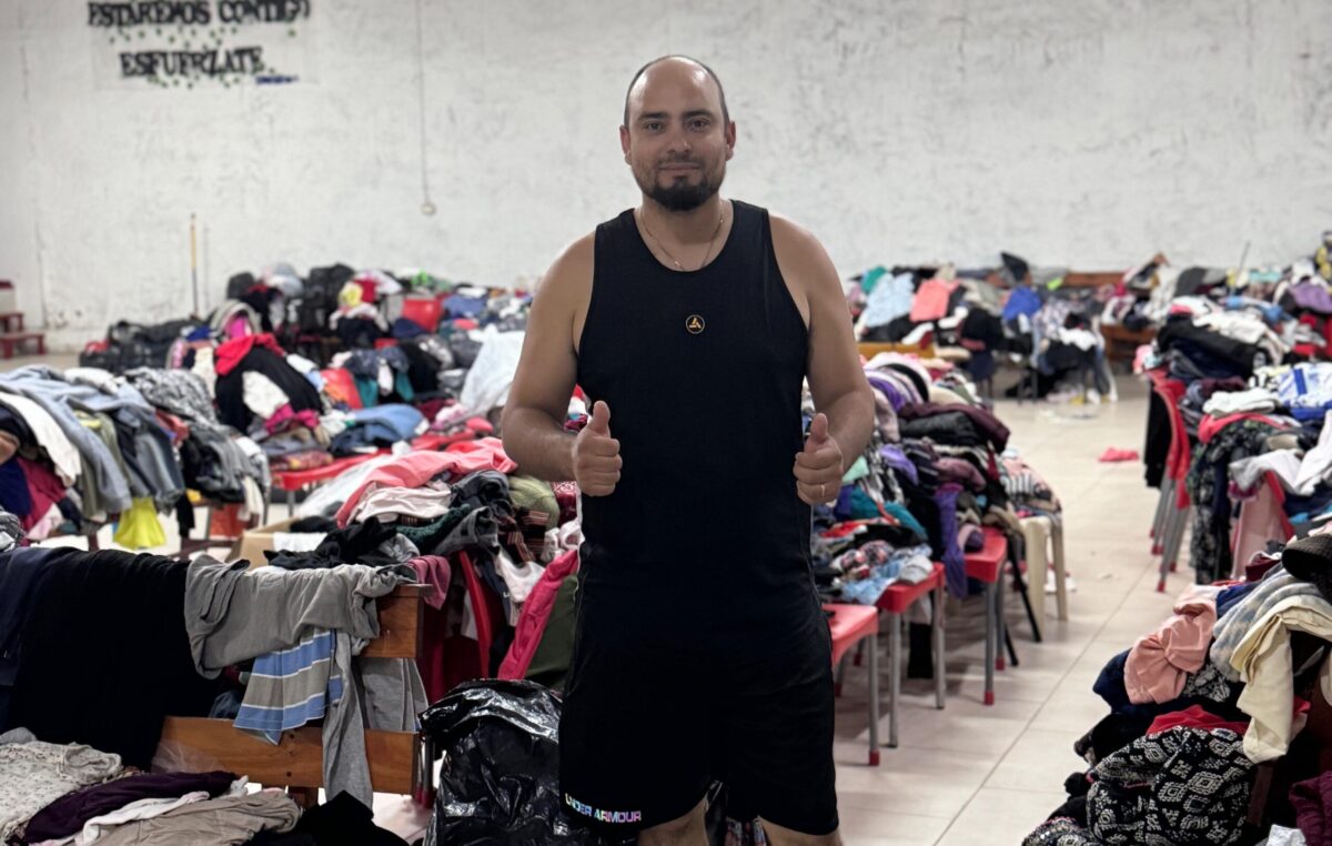 Jonatan Campos, el olavarriense que difunde el trabajo de las iglesias en Bahía Blanca