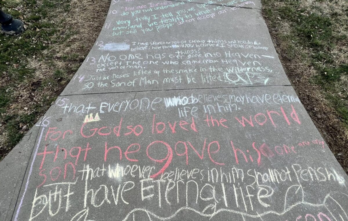 Evangelización en un campus de EE.UU. impacto a muchos