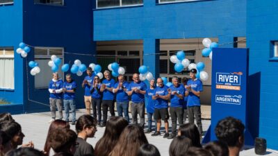 Dante Gebel impulsa renovación escolar en Mar del Plata