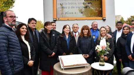 Se inauguró el monumento a la Biblia más relevante de Argentina