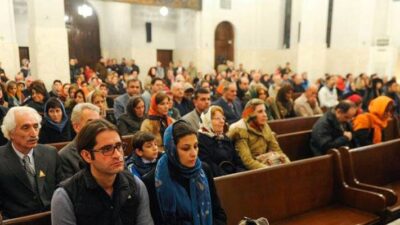 En pleno conflicto bélico en Irán, aumenta la persecución a cristianos